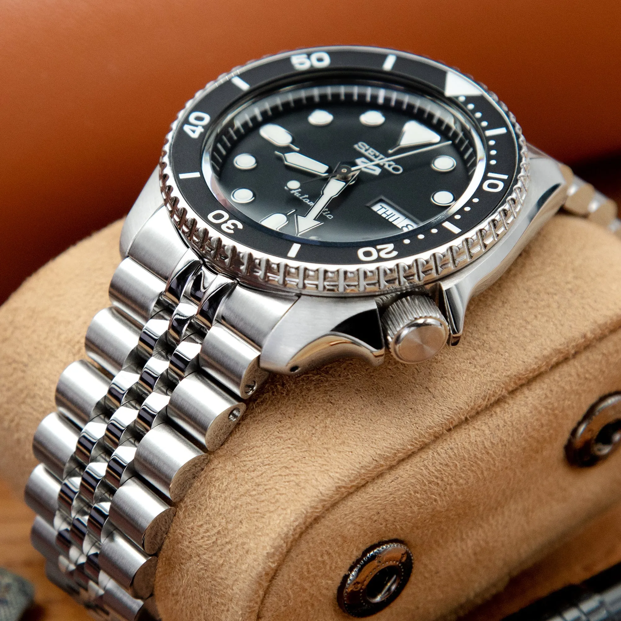 Super-J Louis JUB Gen 'R' for Seiko 5 Sports 42.5mm V-Clasp, Brushed with Polished Center